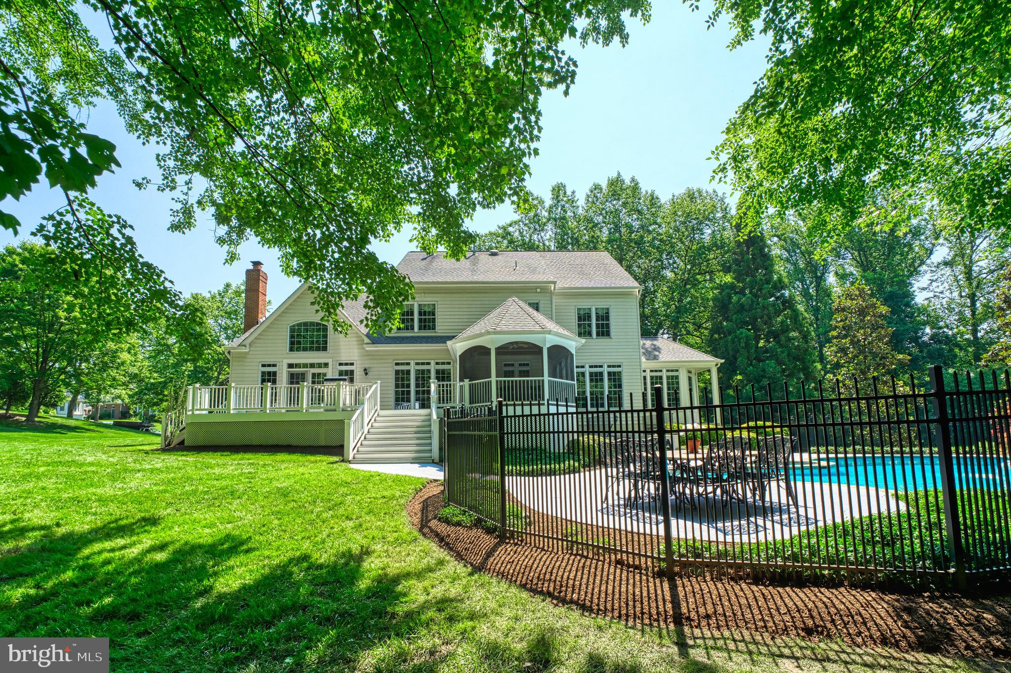 WOODLAND ESTATES - Residential