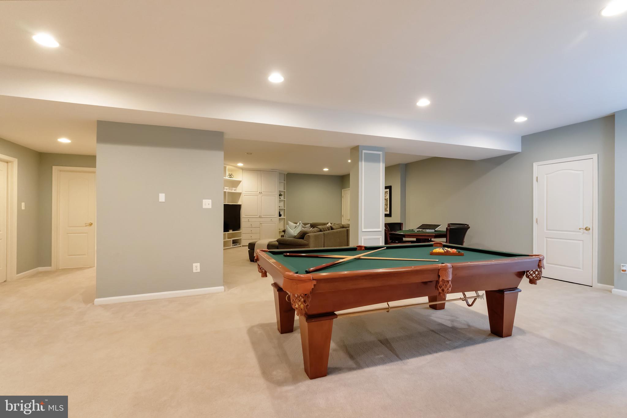 WOODLAND ESTATES - Residential