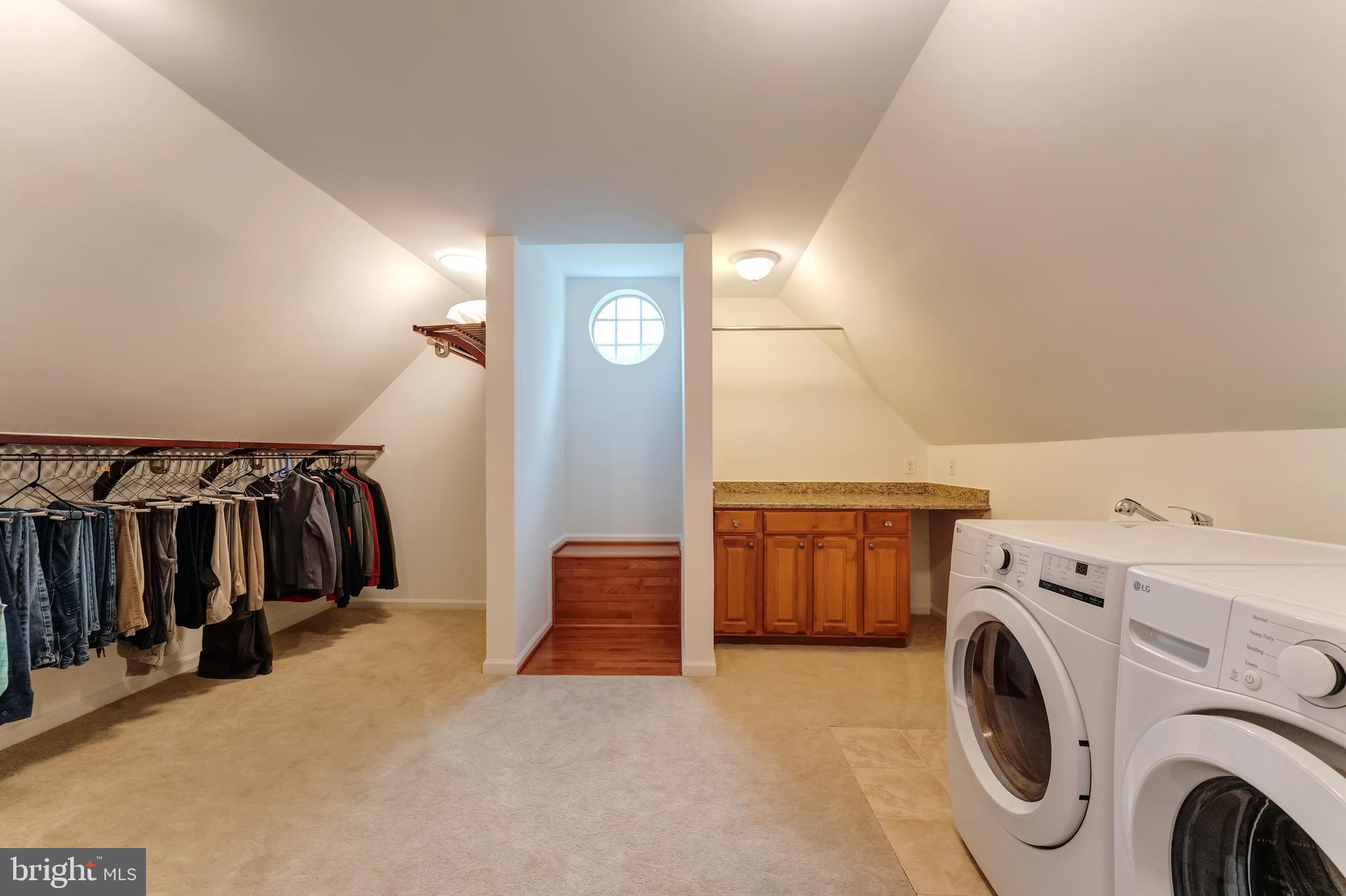 WOODLAND ESTATES - Residential