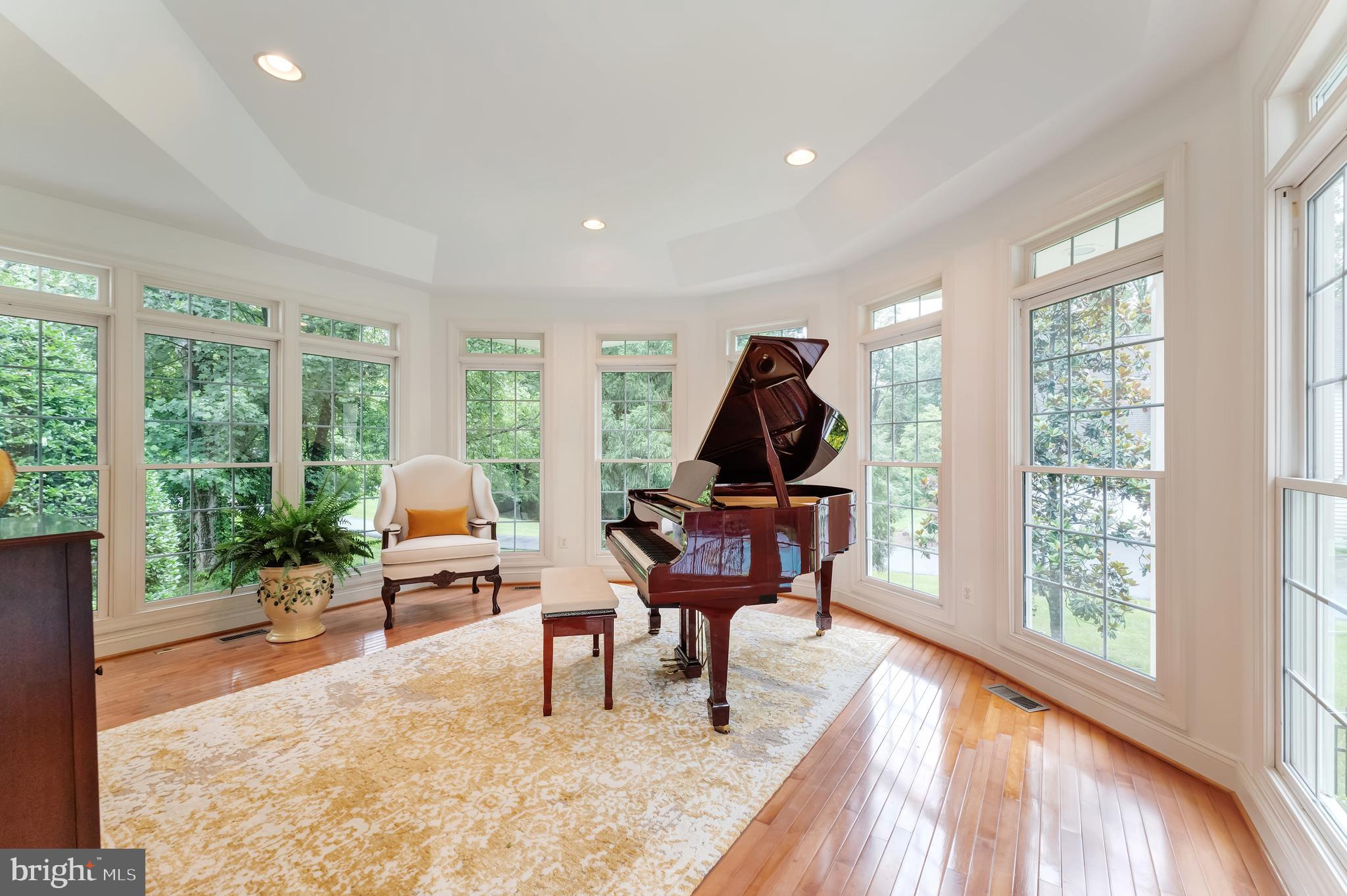 WOODLAND ESTATES - Residential