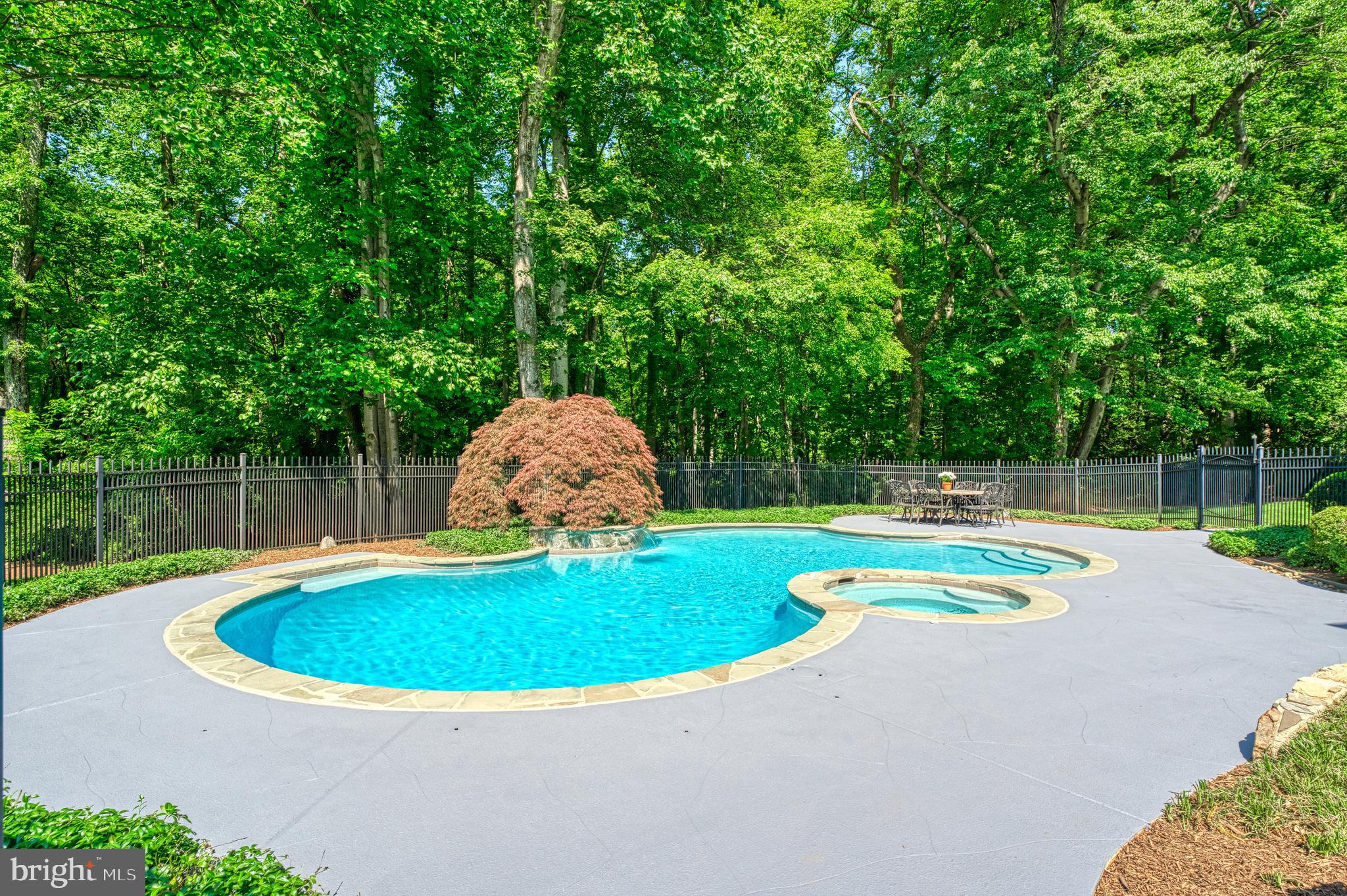 WOODLAND ESTATES - Residential