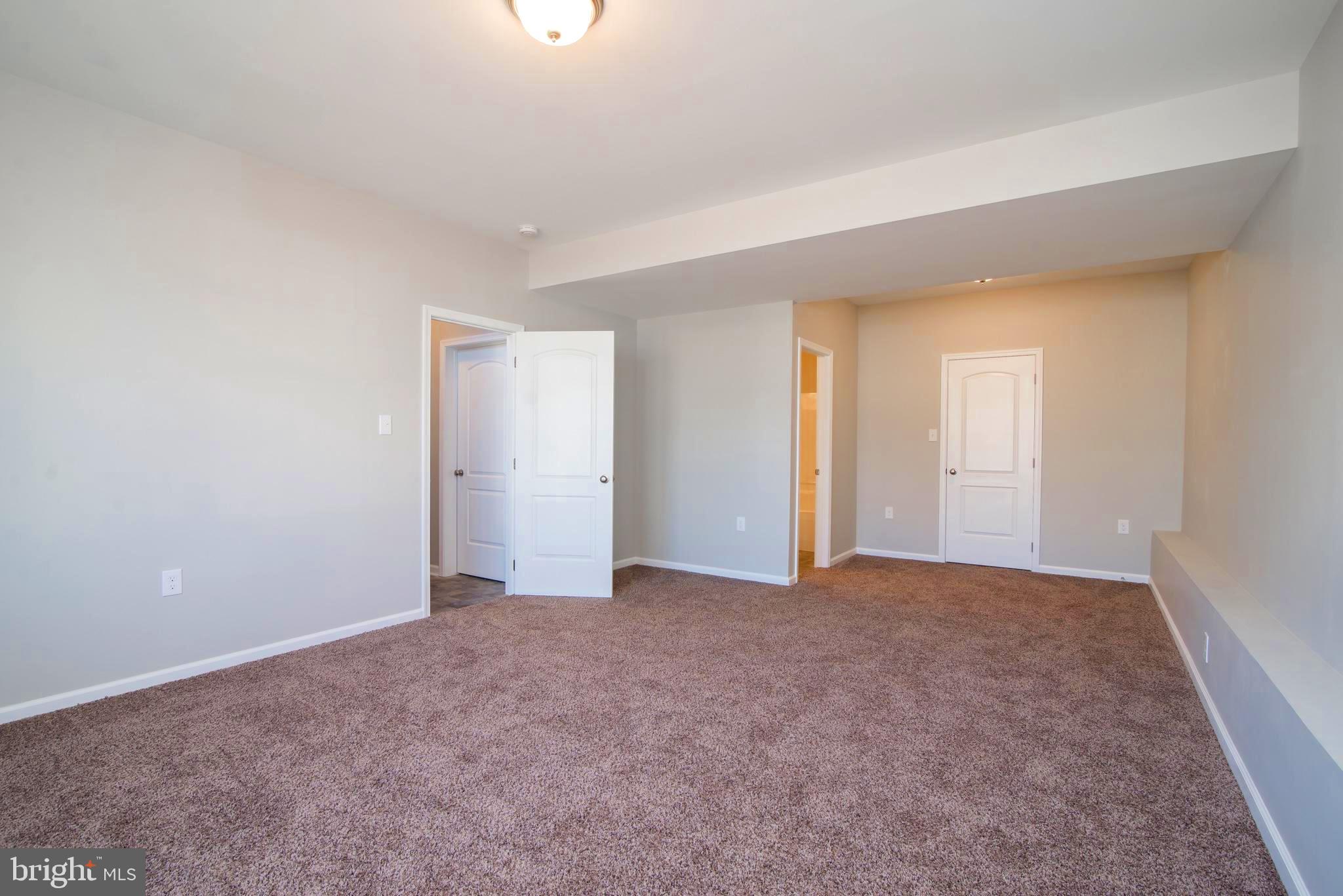 RED HILL - Residential