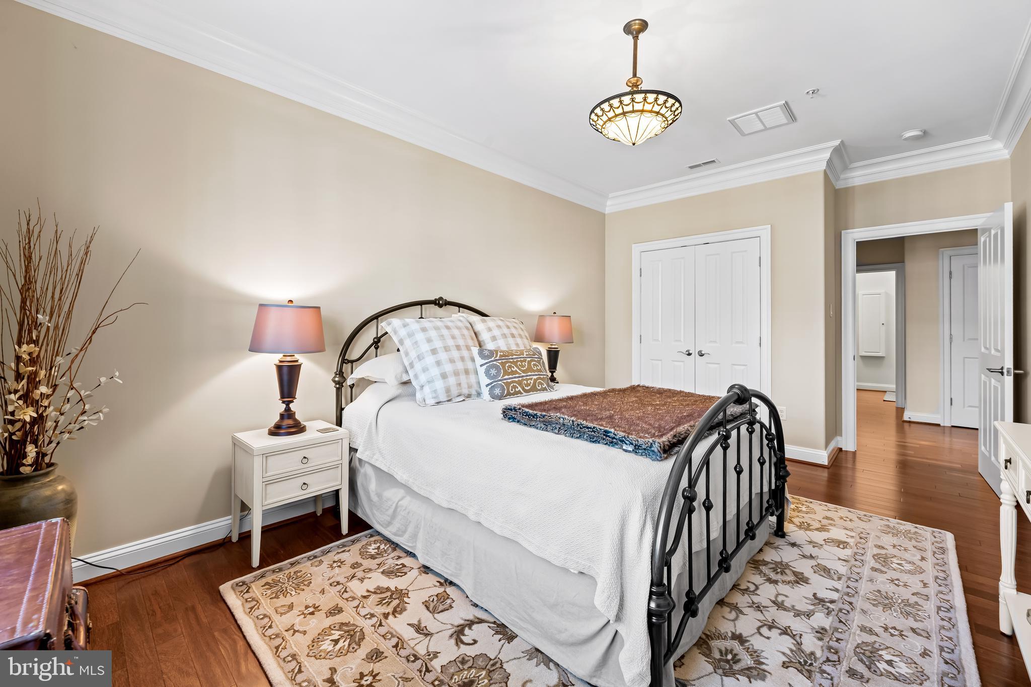 THE CLOISTERS - Residential