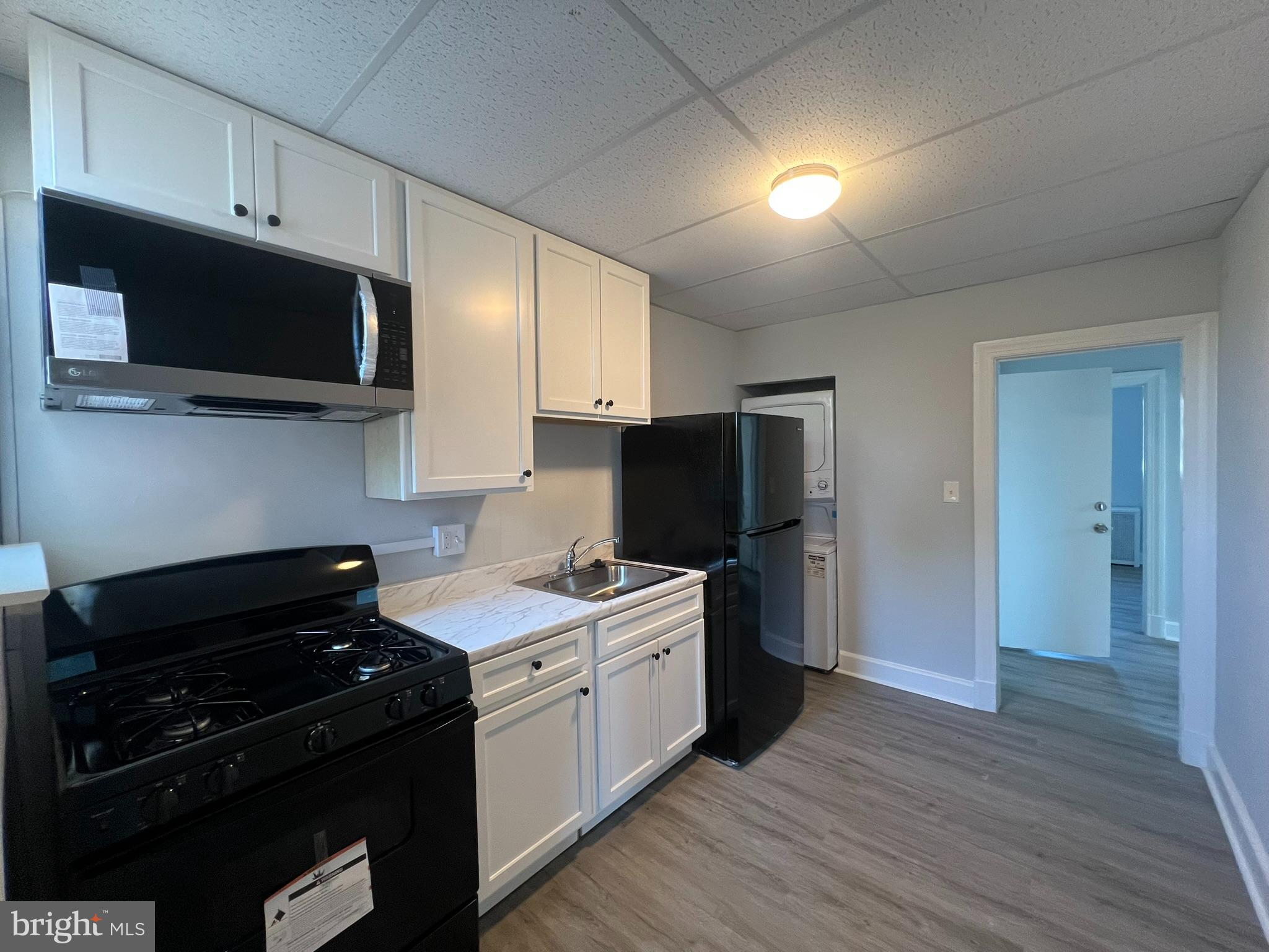 BELAIR-EDISON - Residential Lease