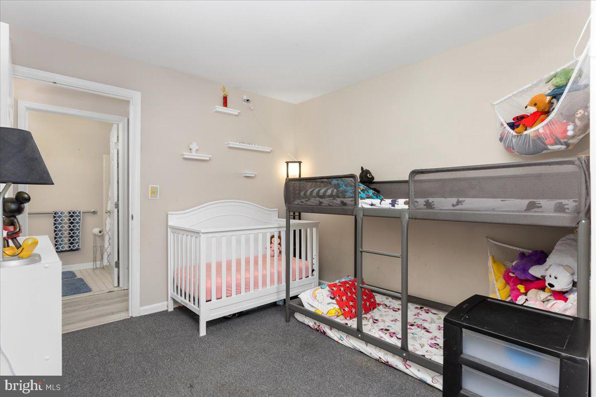 OAK LEAF VILLAS - Residential