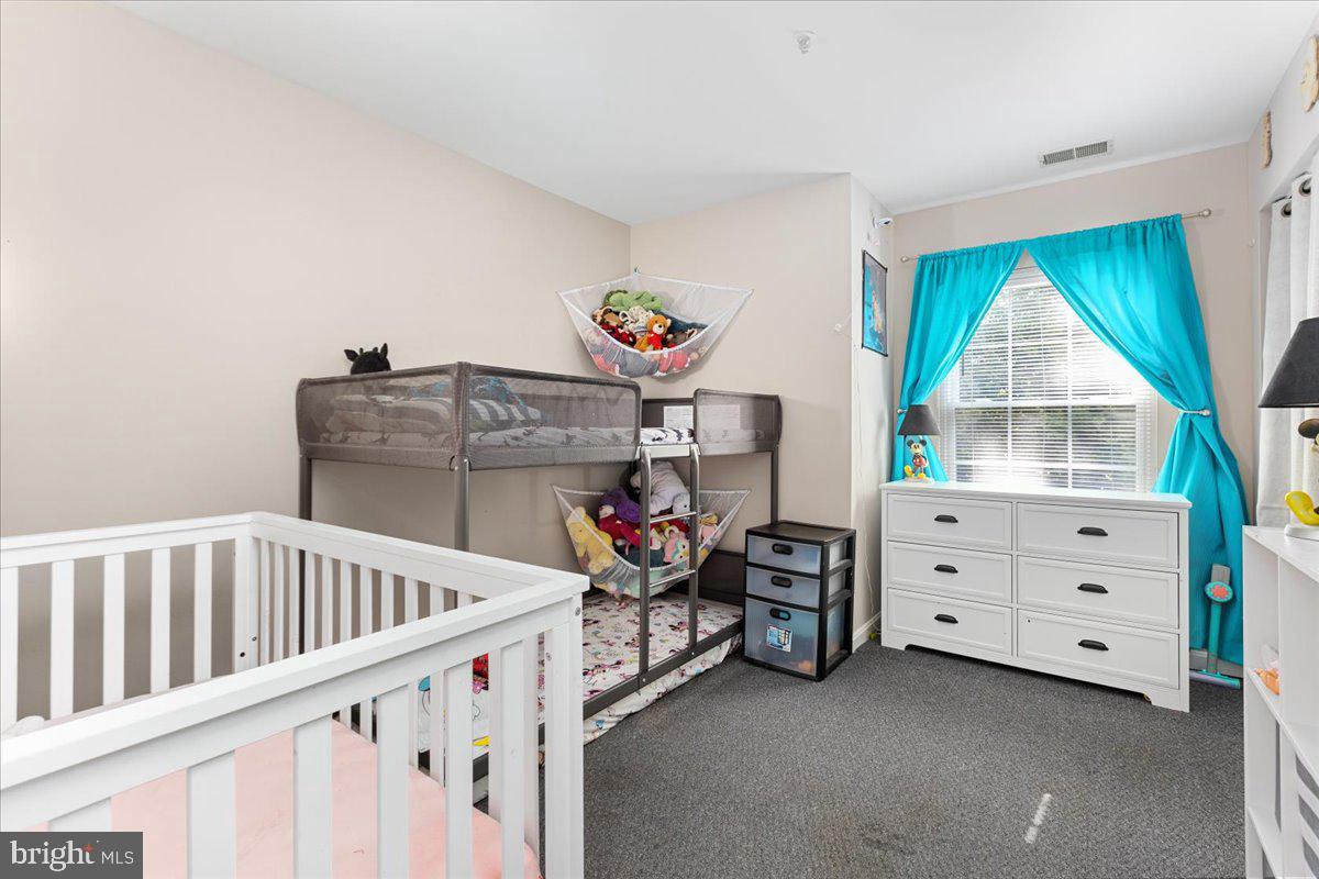 OAK LEAF VILLAS - Residential