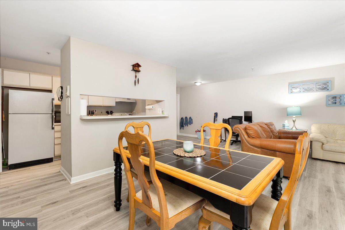 OAK LEAF VILLAS - Residential