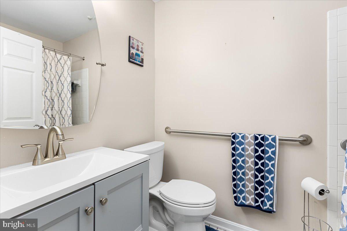 OAK LEAF VILLAS - Residential