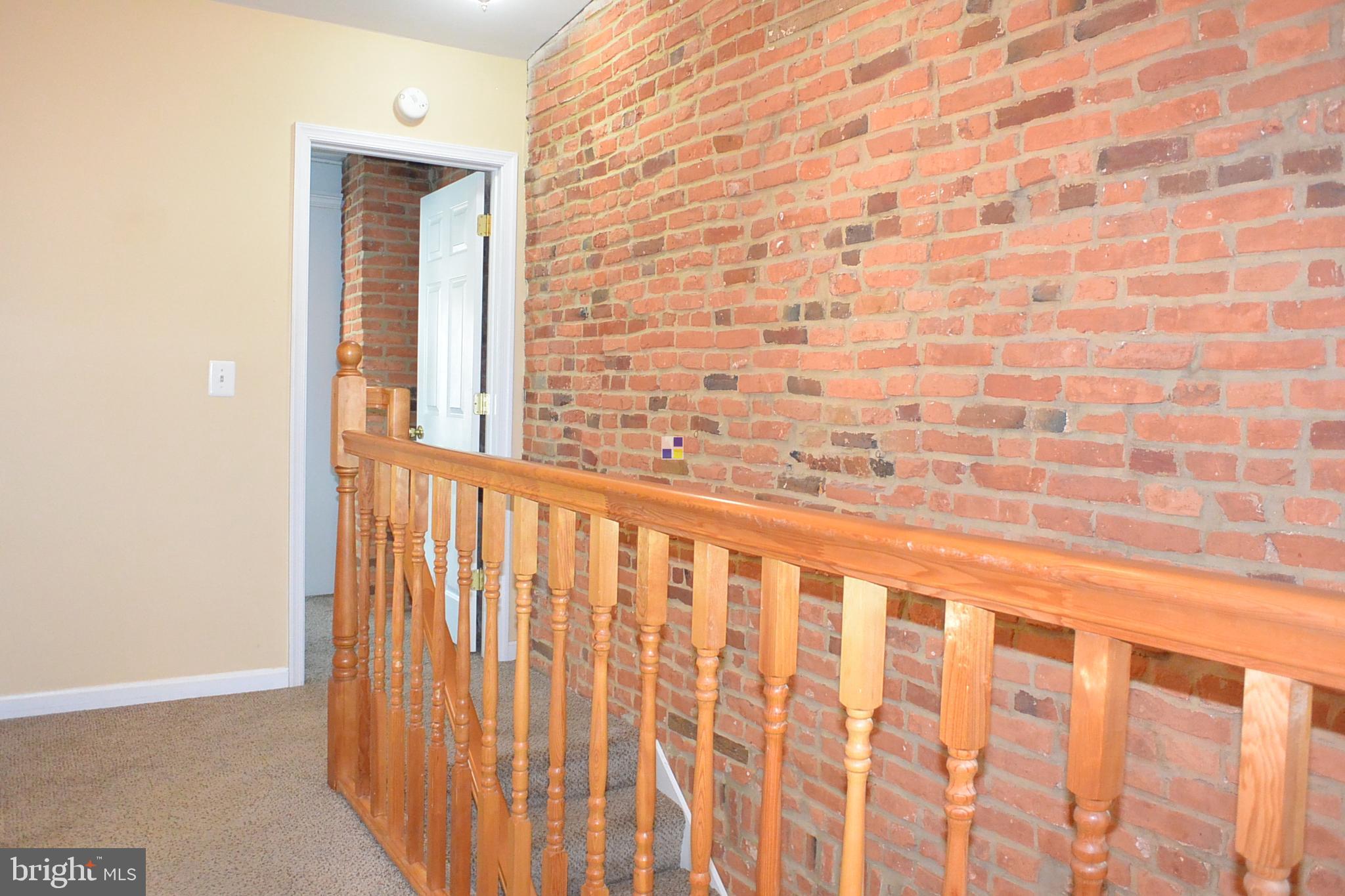 RIVERSIDE - Residential Lease