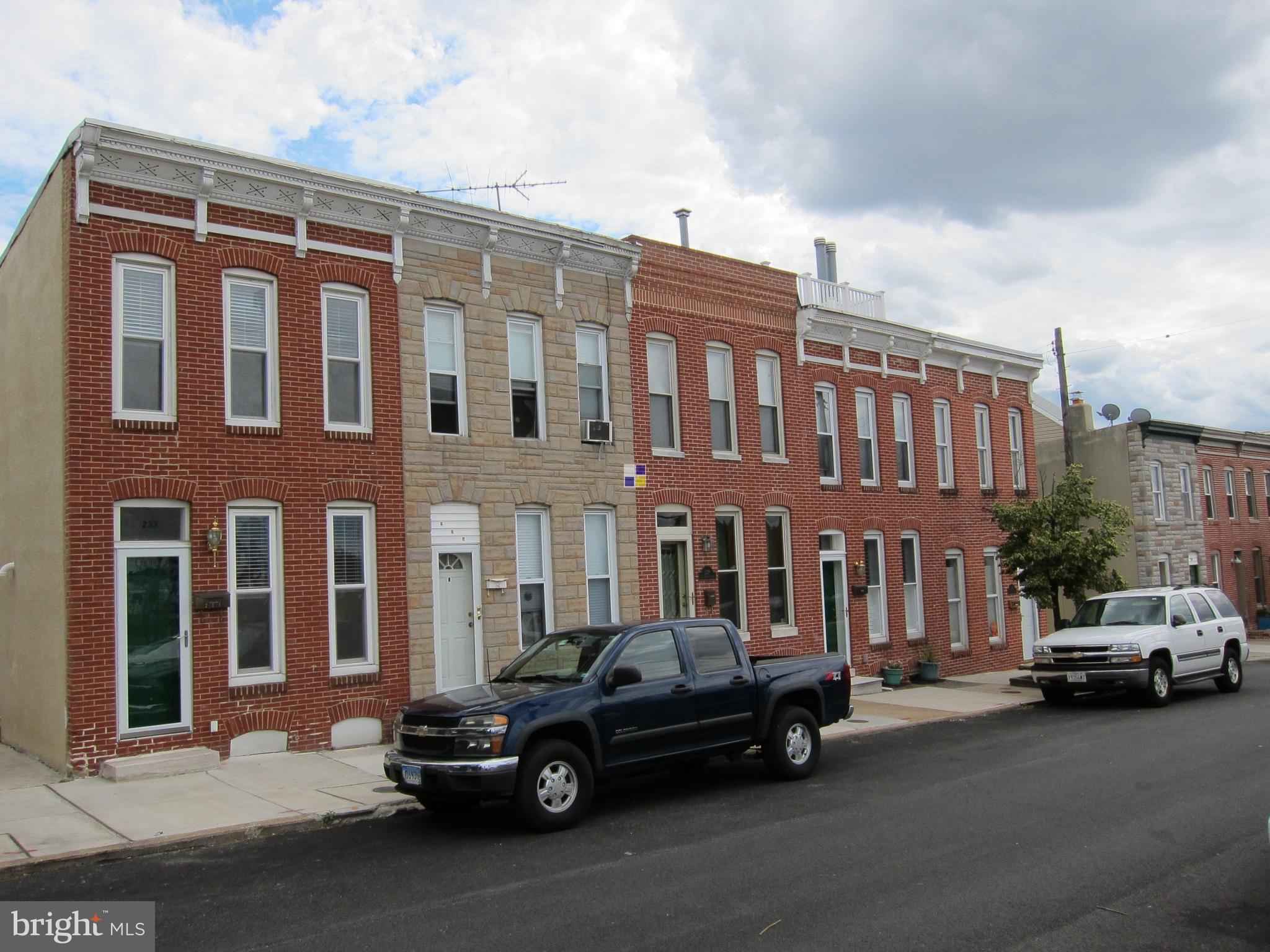 RIVERSIDE - Residential Lease