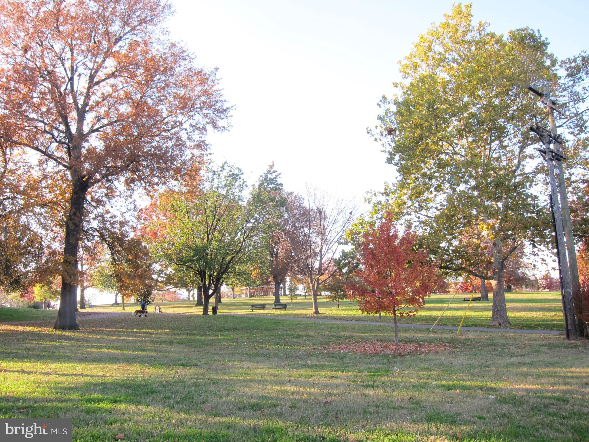 RIVERSIDE - Residential Lease