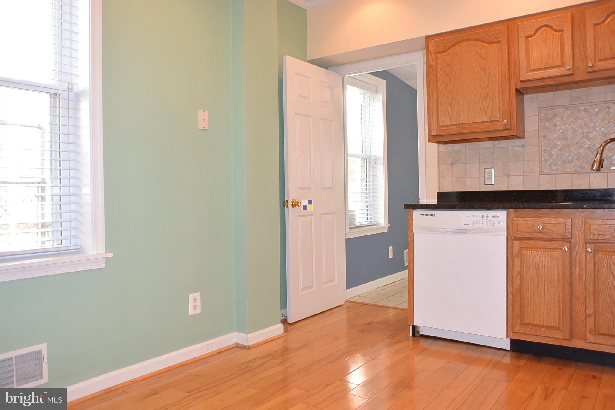 RIVERSIDE - Residential Lease