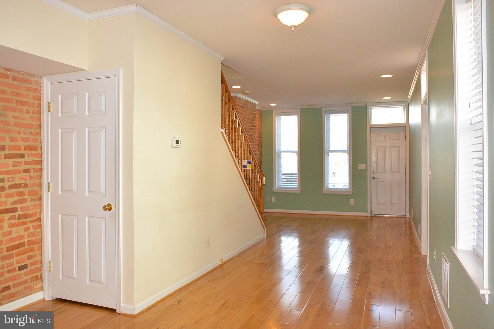 RIVERSIDE - Residential Lease