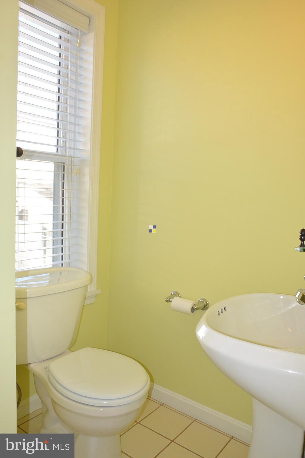 RIVERSIDE - Residential Lease