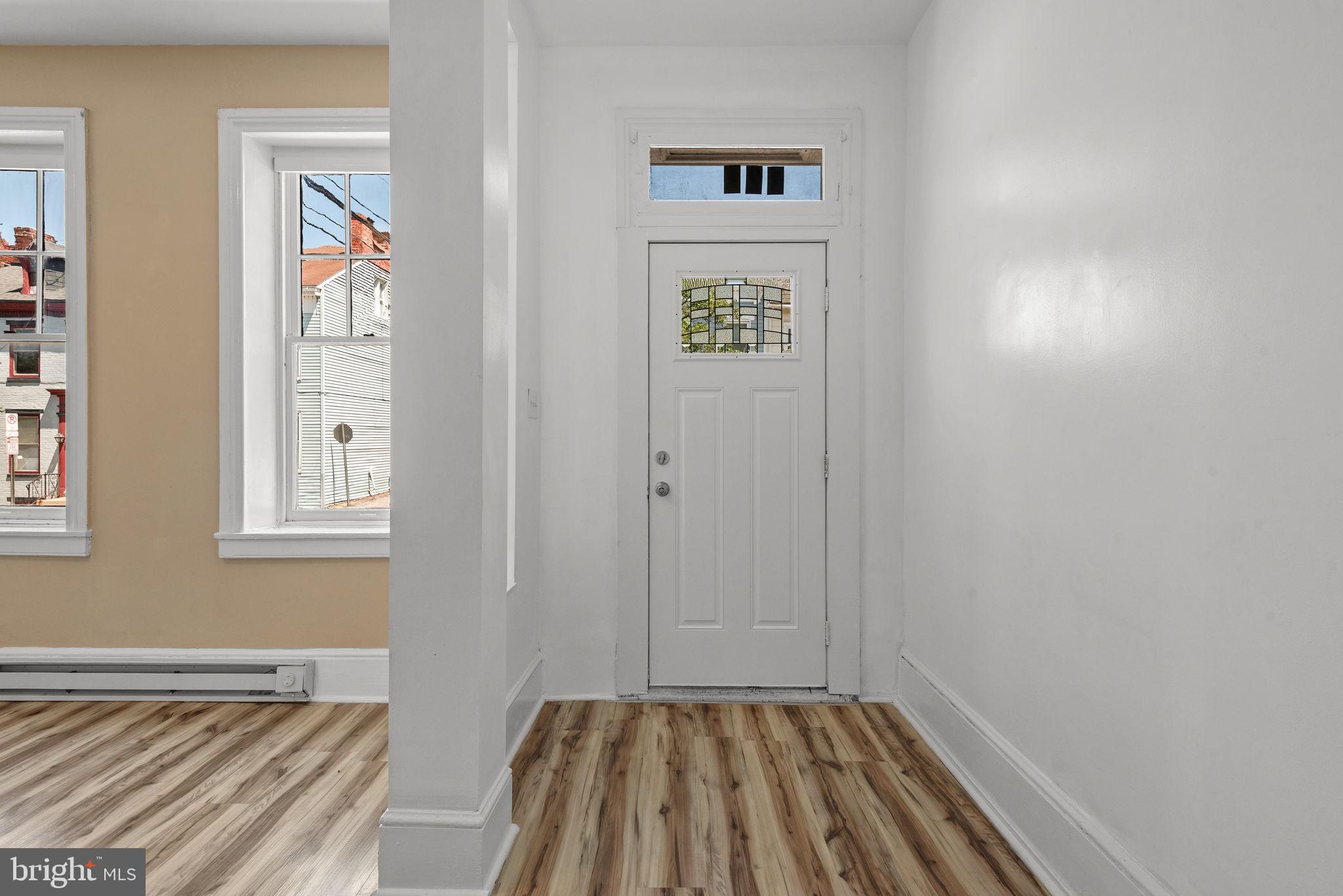 126 N QUEEN STREET