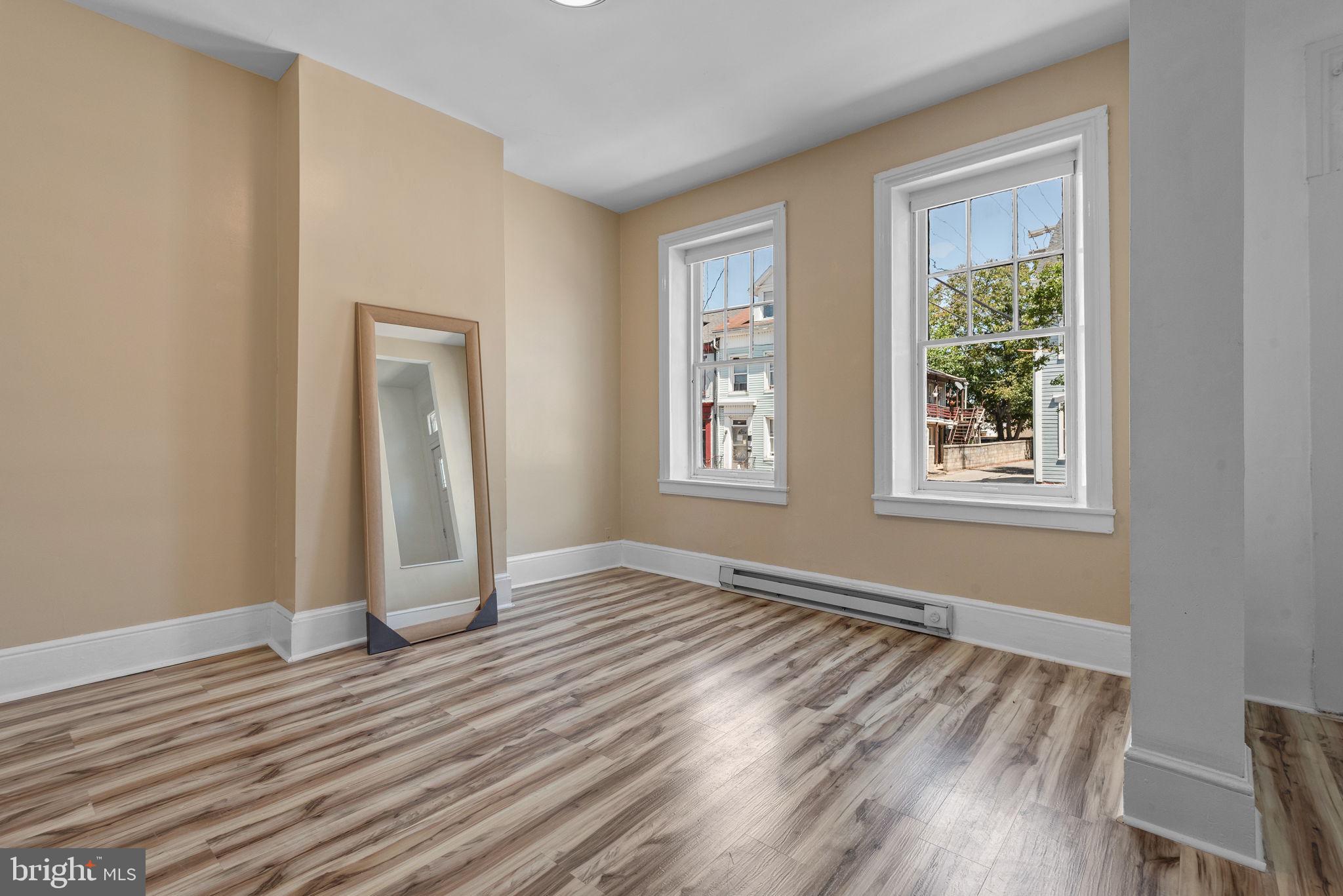 126 N QUEEN STREET