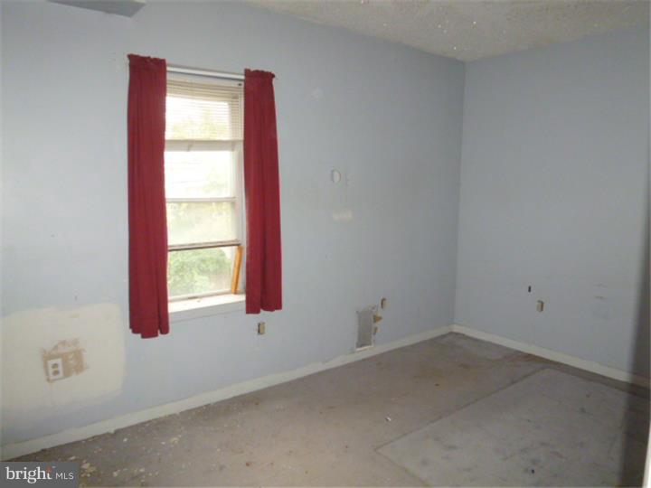 EAST FALLS - Residential