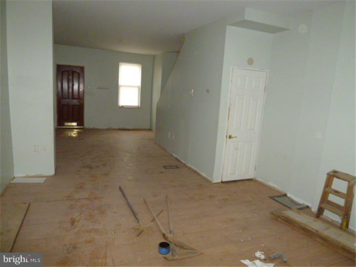 EAST FALLS - Residential
