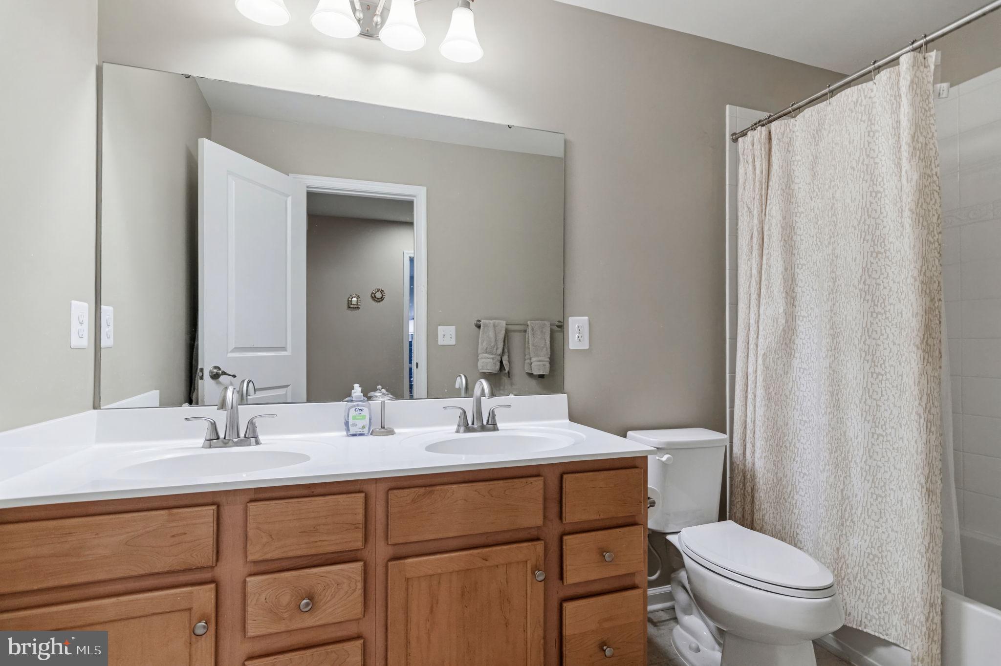 POTOMAC SHORES - Residential