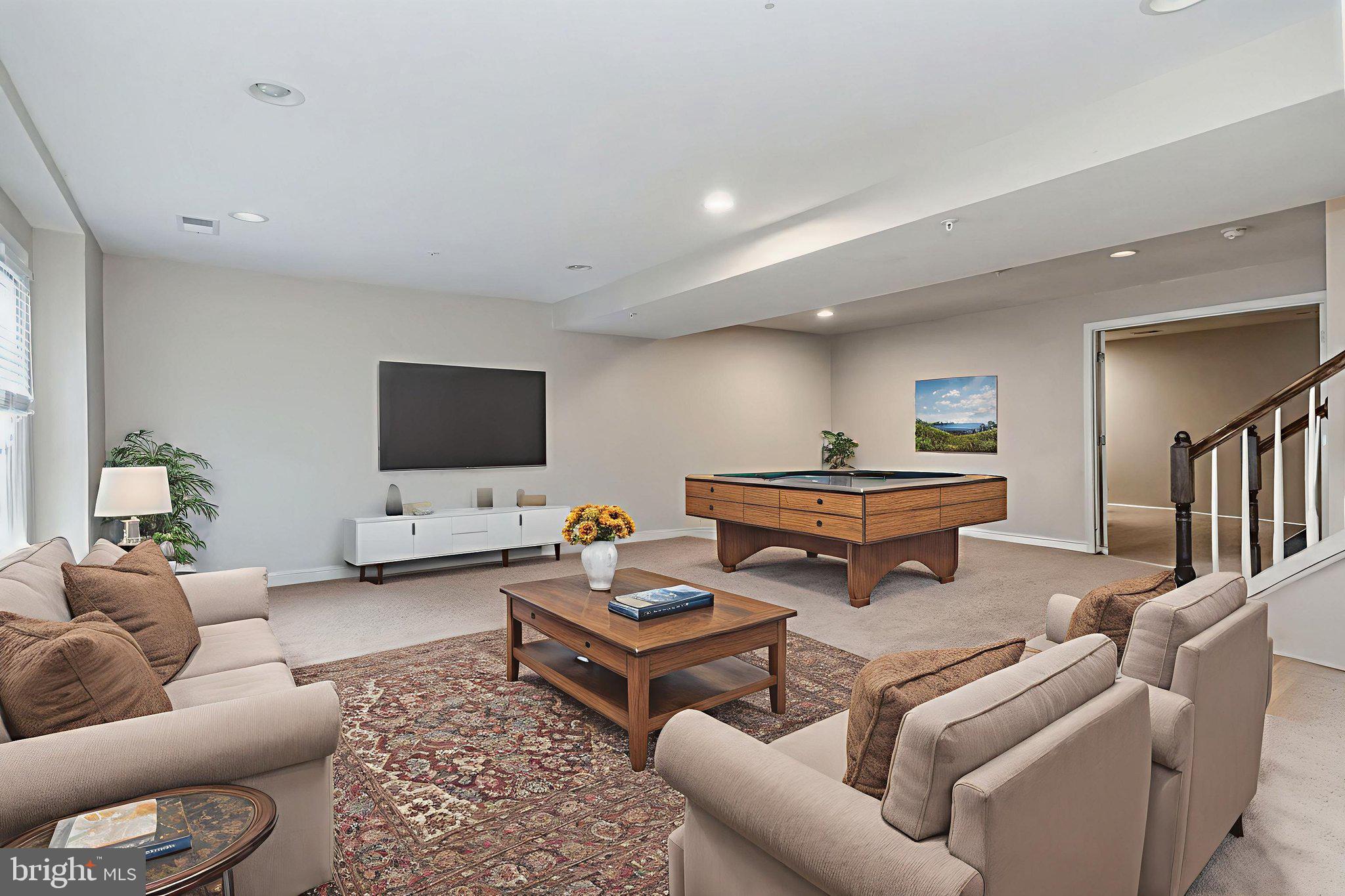 POTOMAC SHORES - Residential