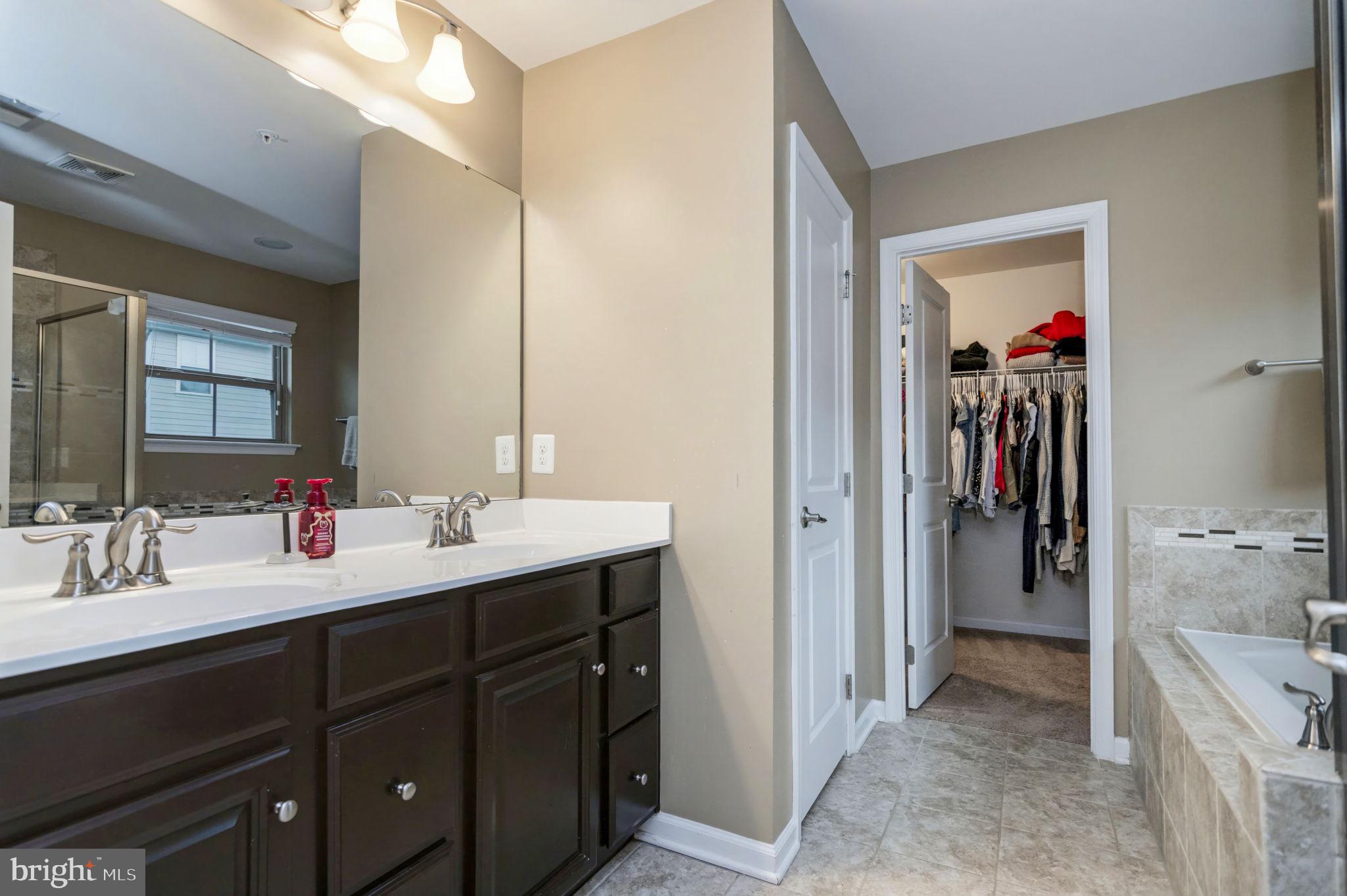 POTOMAC SHORES - Residential