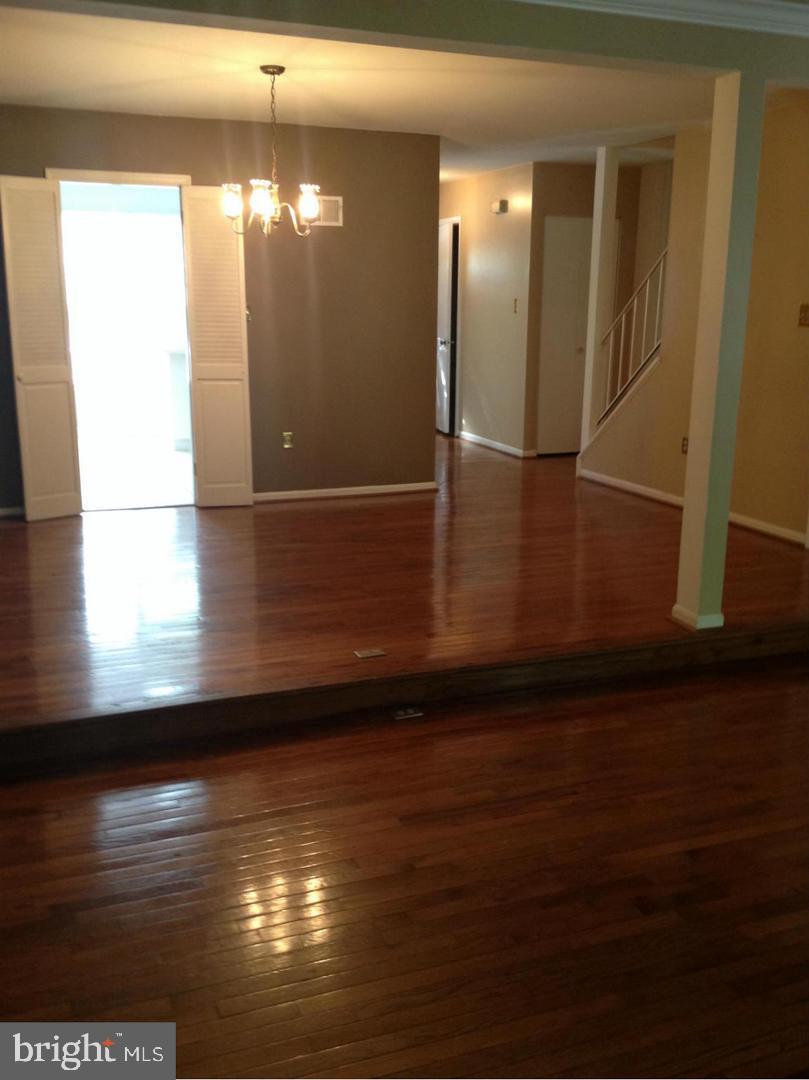 CHURCHILL SQUARE - Residential Lease