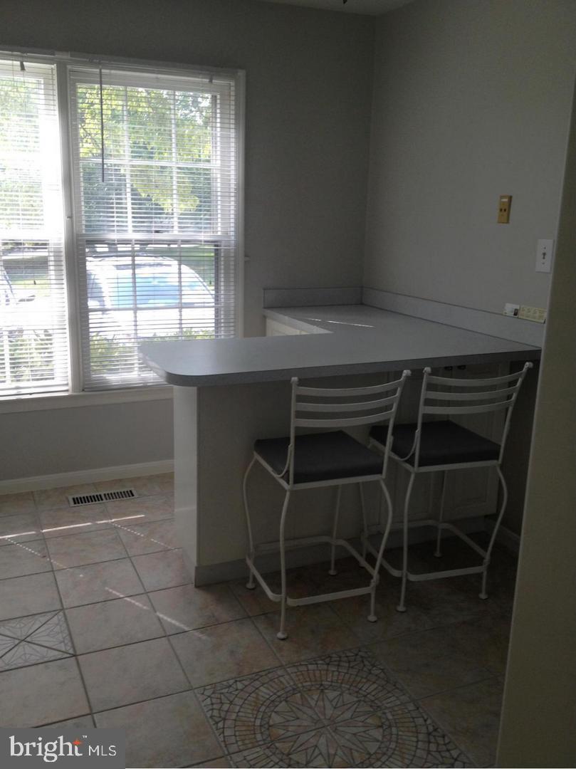 CHURCHILL SQUARE - Residential Lease