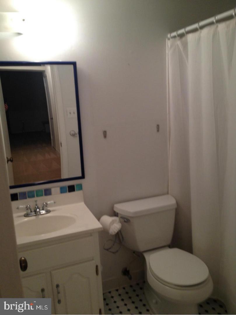 CHURCHILL SQUARE - Residential Lease