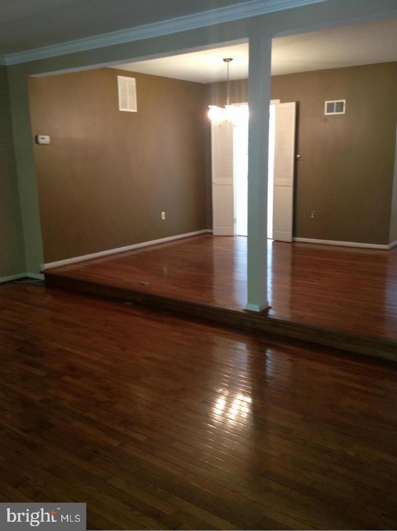 CHURCHILL SQUARE - Residential Lease