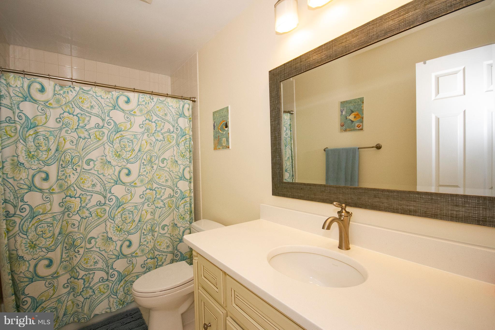 HUNTERS RUN - Residential