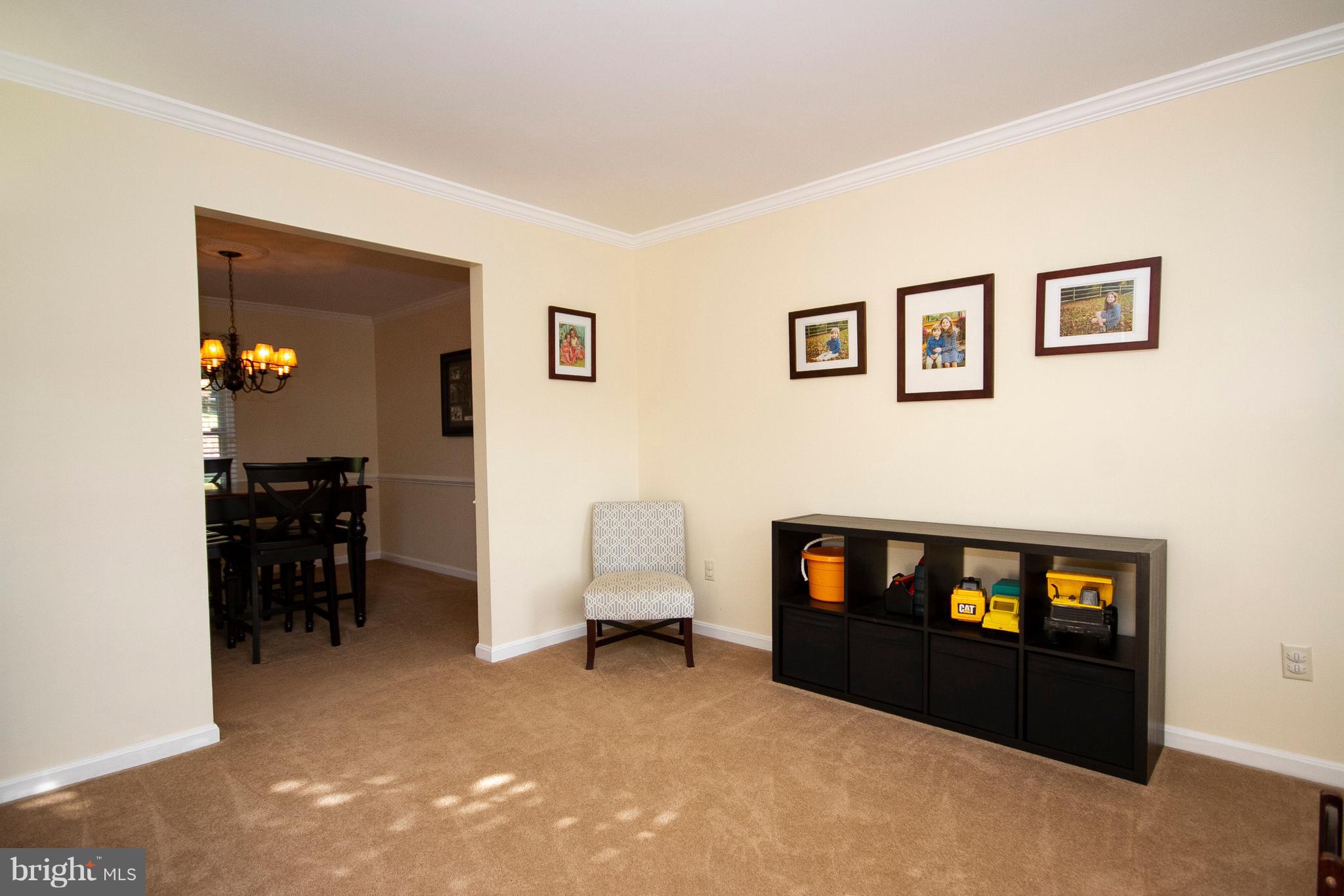 HUNTERS RUN - Residential