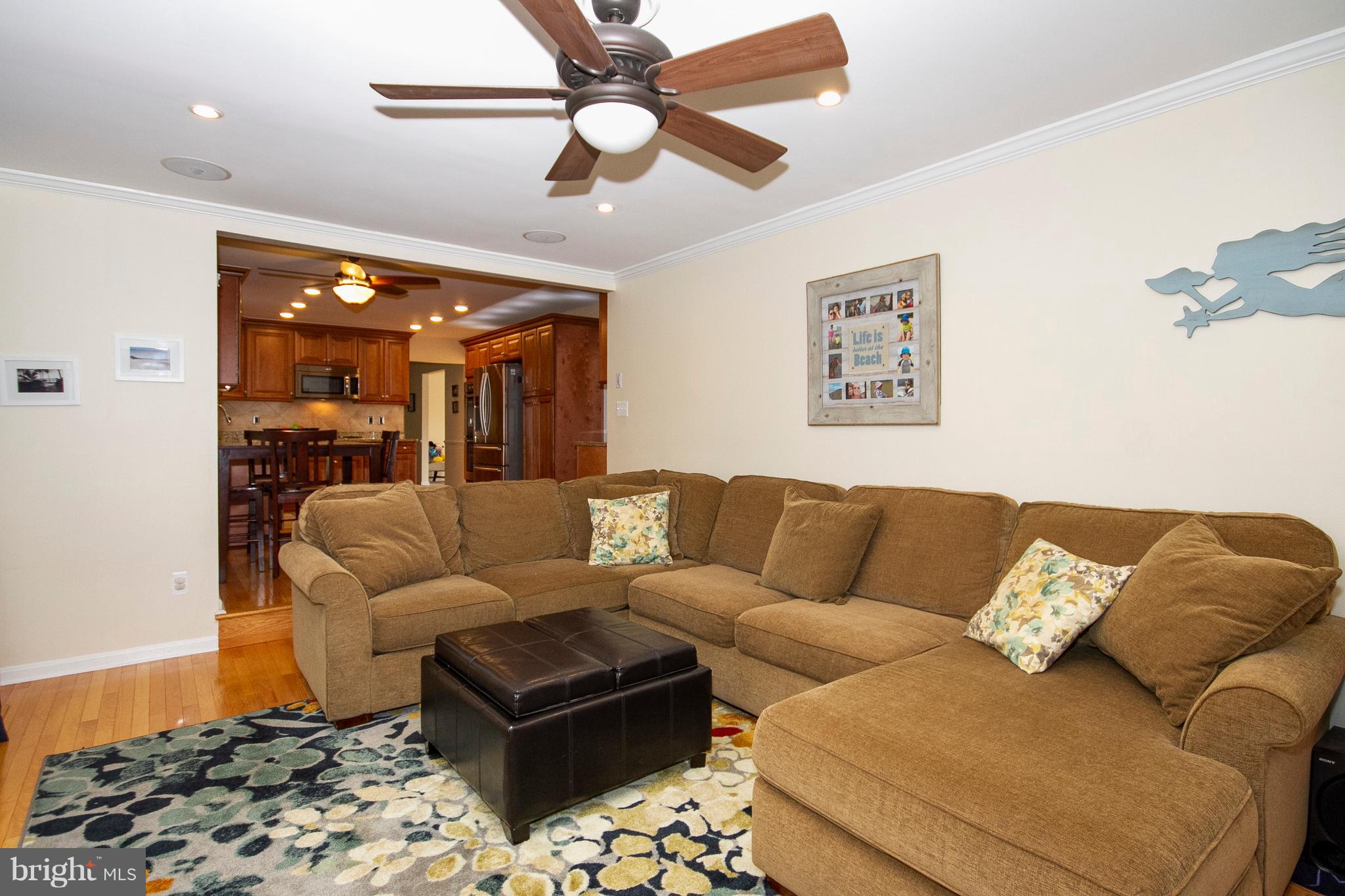 HUNTERS RUN - Residential