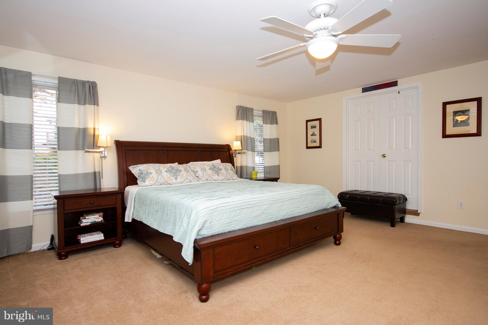 HUNTERS RUN - Residential