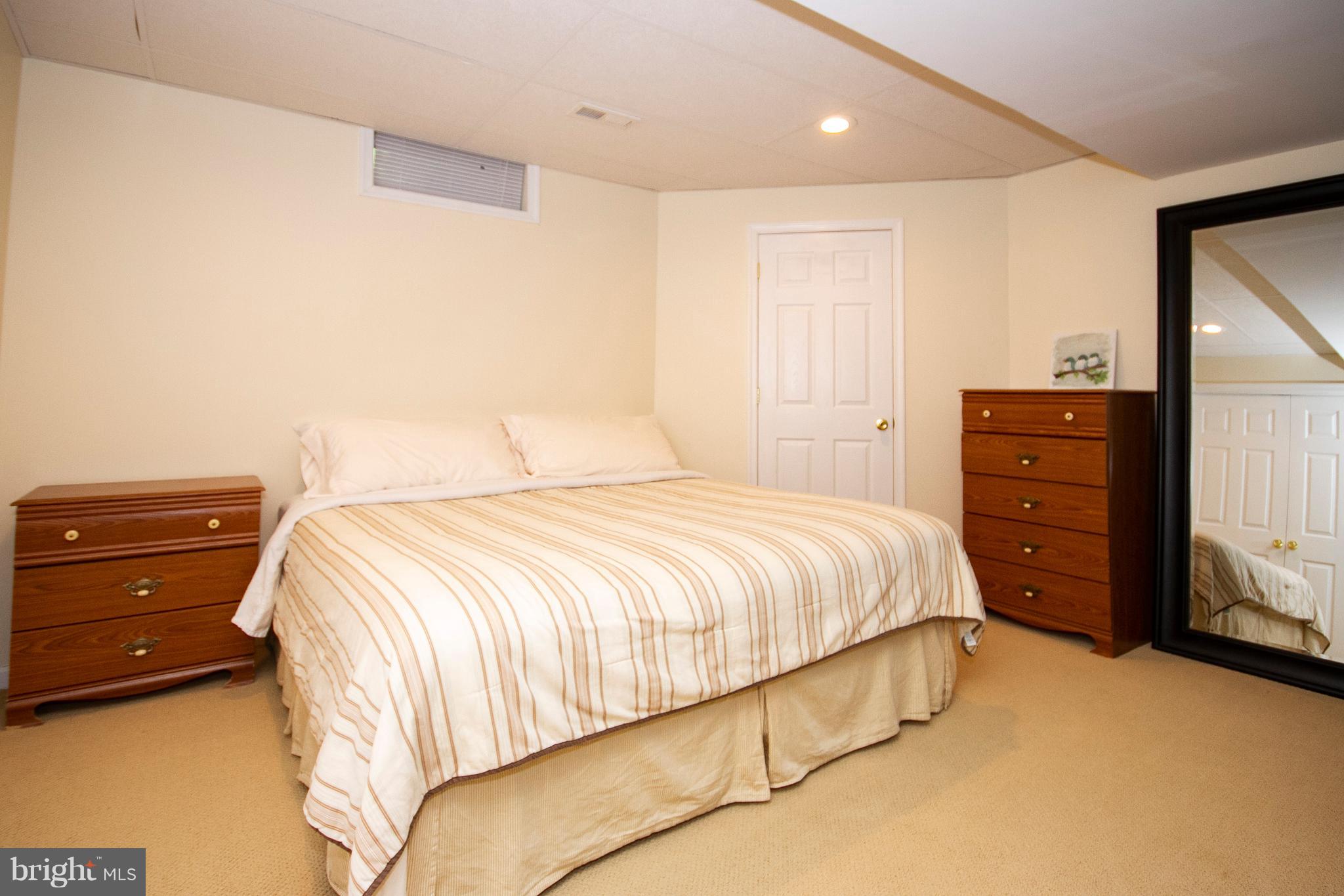 HUNTERS RUN - Residential