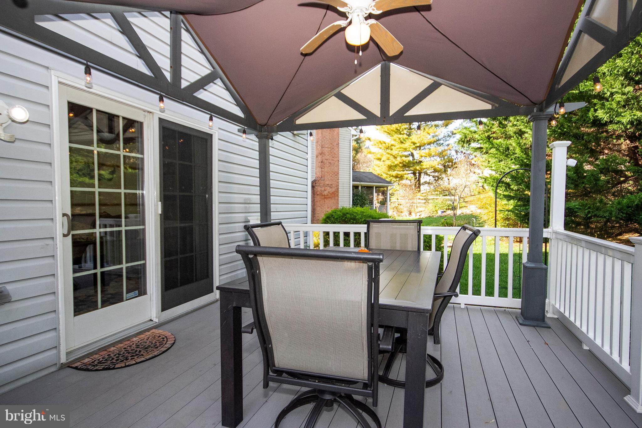 HUNTERS RUN - Residential