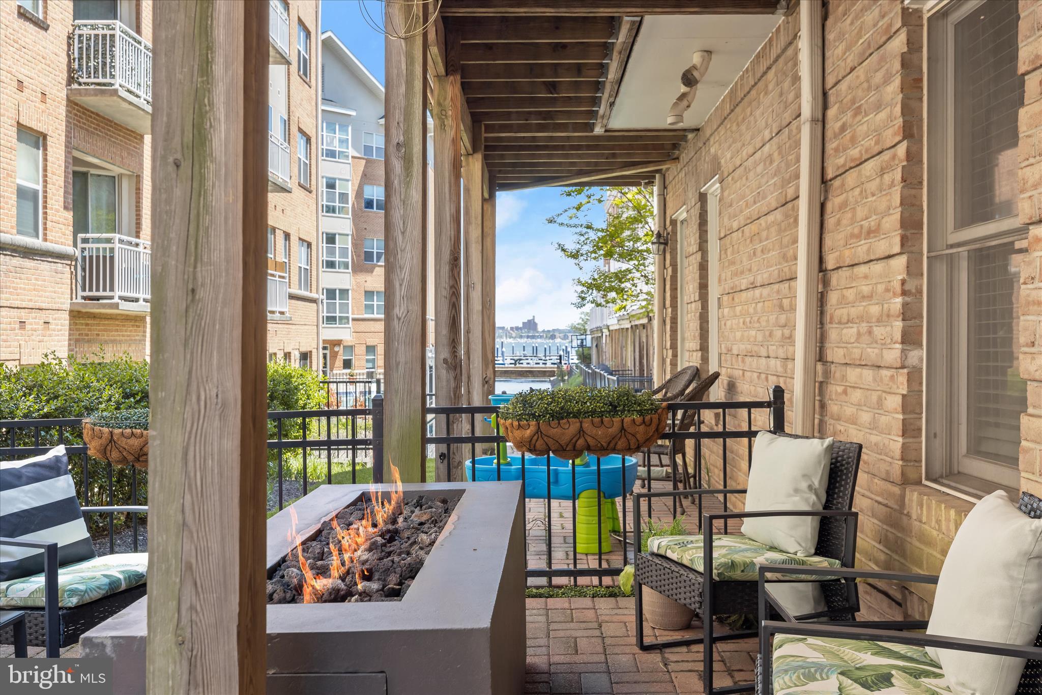 HARBORVIEW - Residential