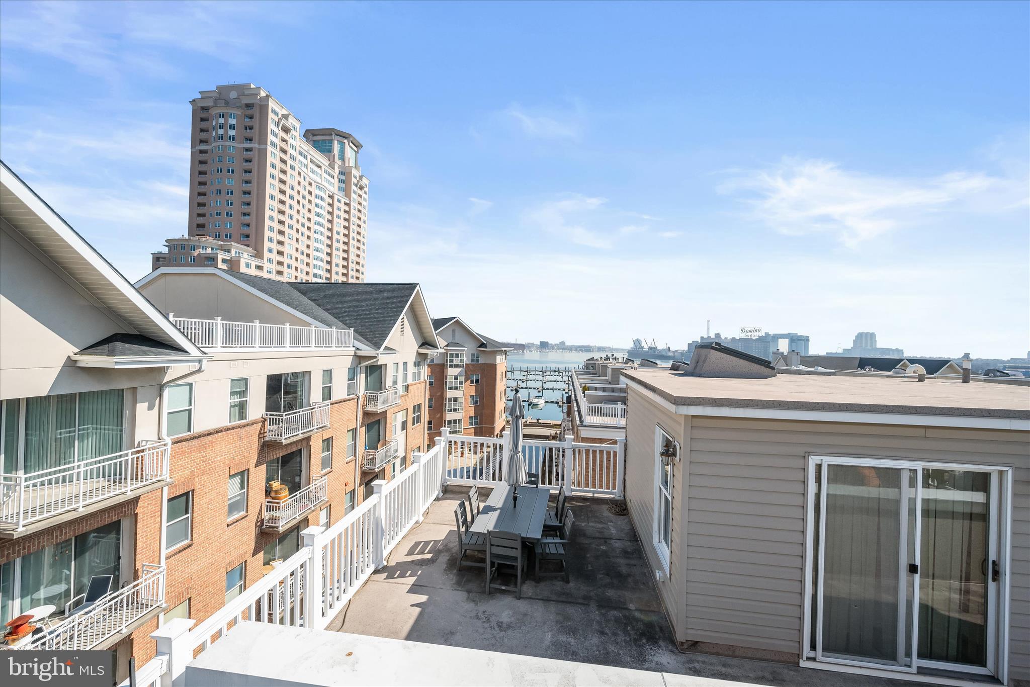 HARBORVIEW - Residential