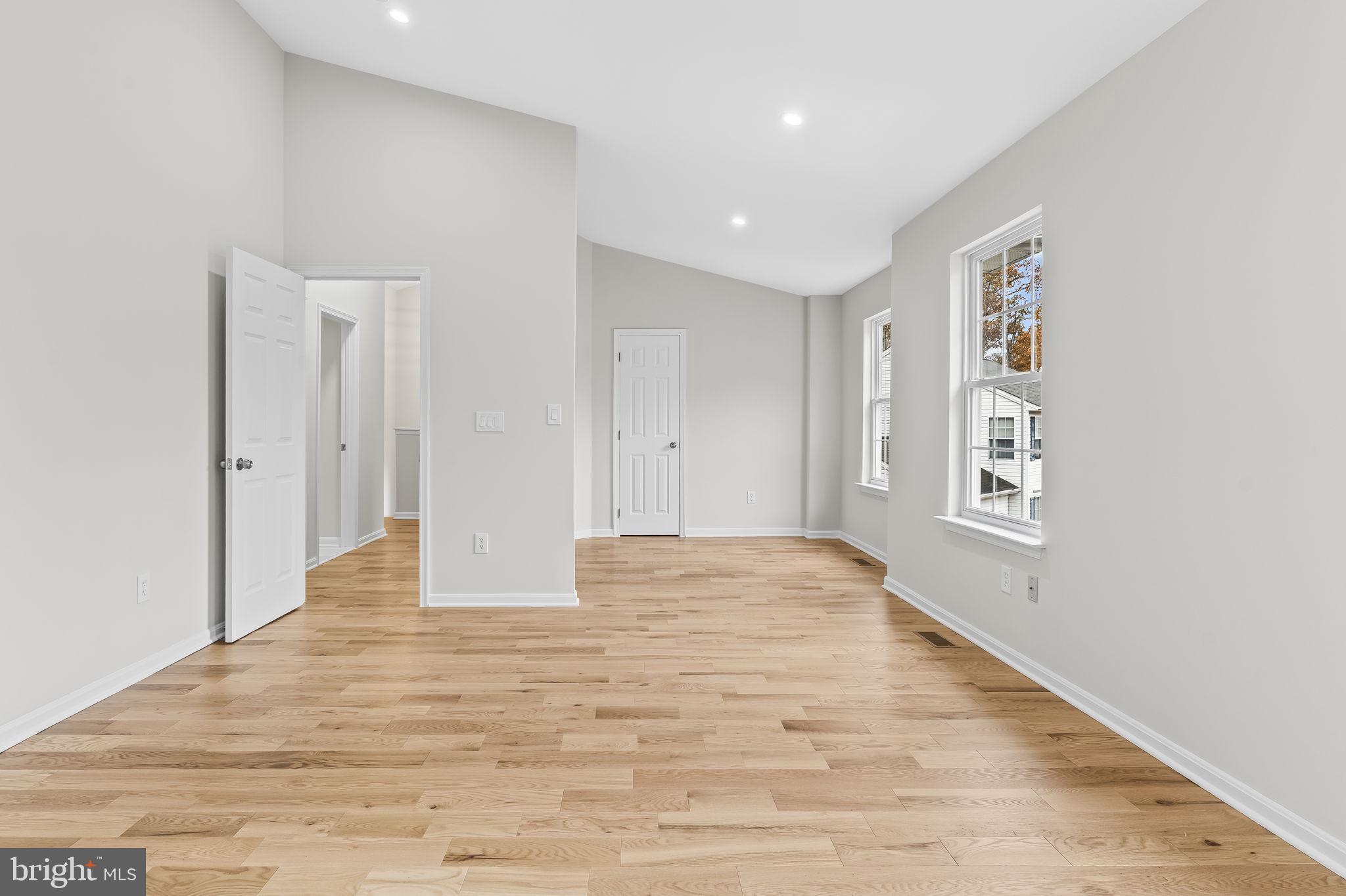 HAWKS REST - Residential