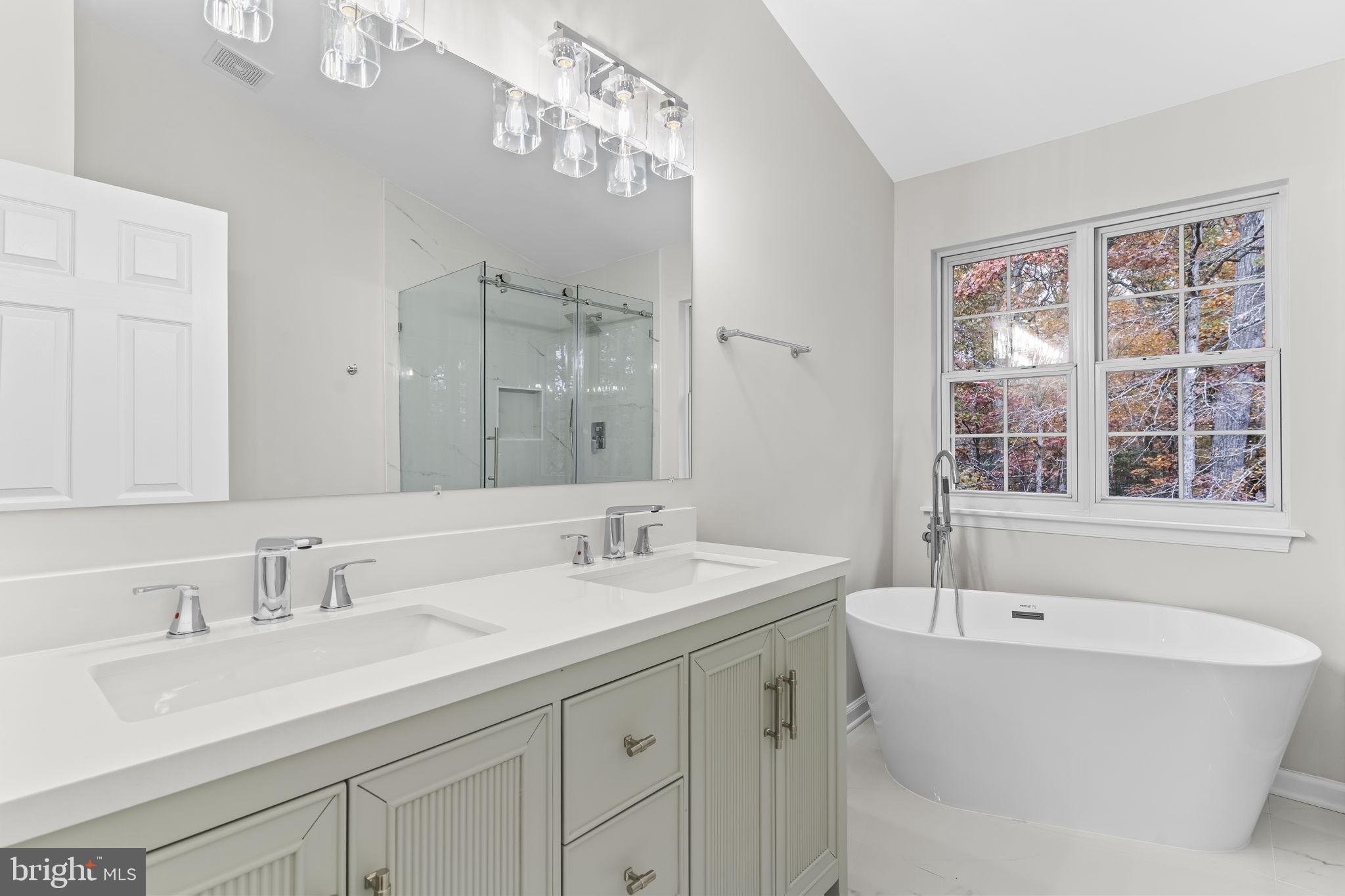 HAWKS REST - Residential