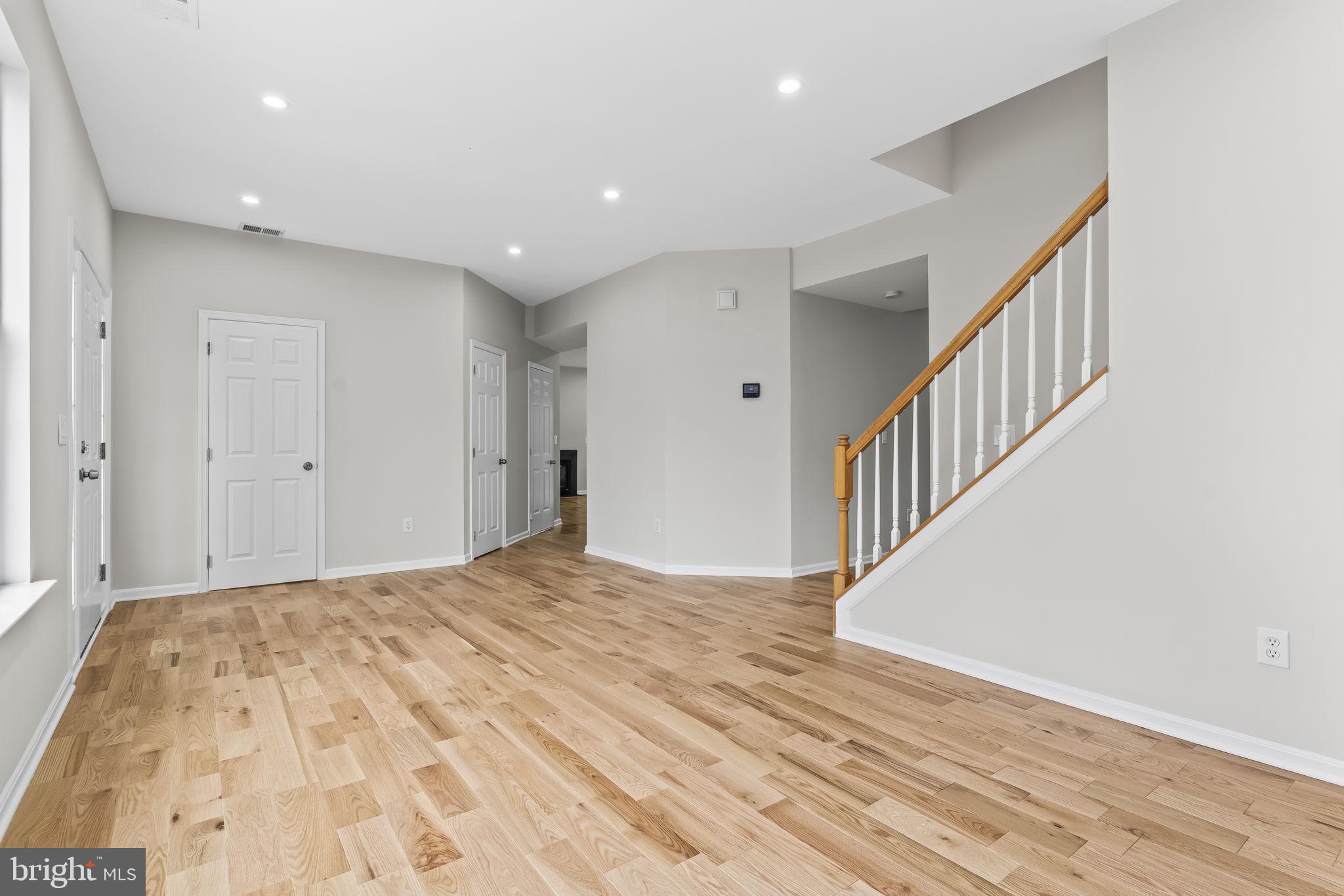 HAWKS REST - Residential