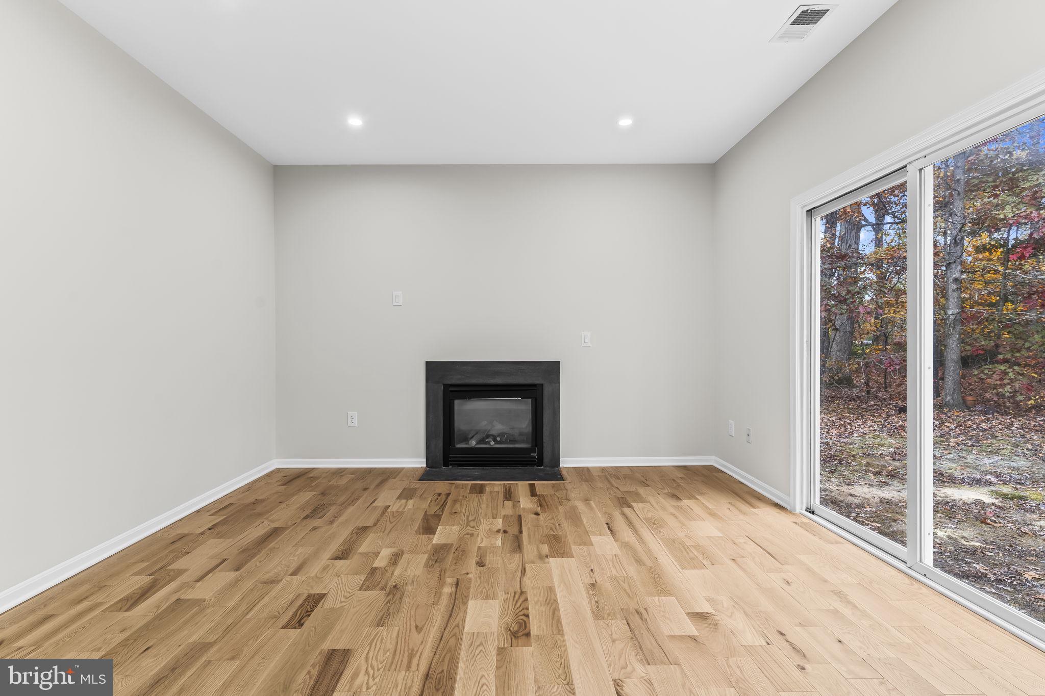 HAWKS REST - Residential