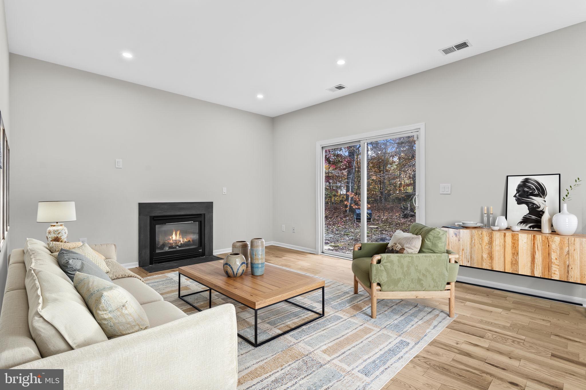 HAWKS REST - Residential