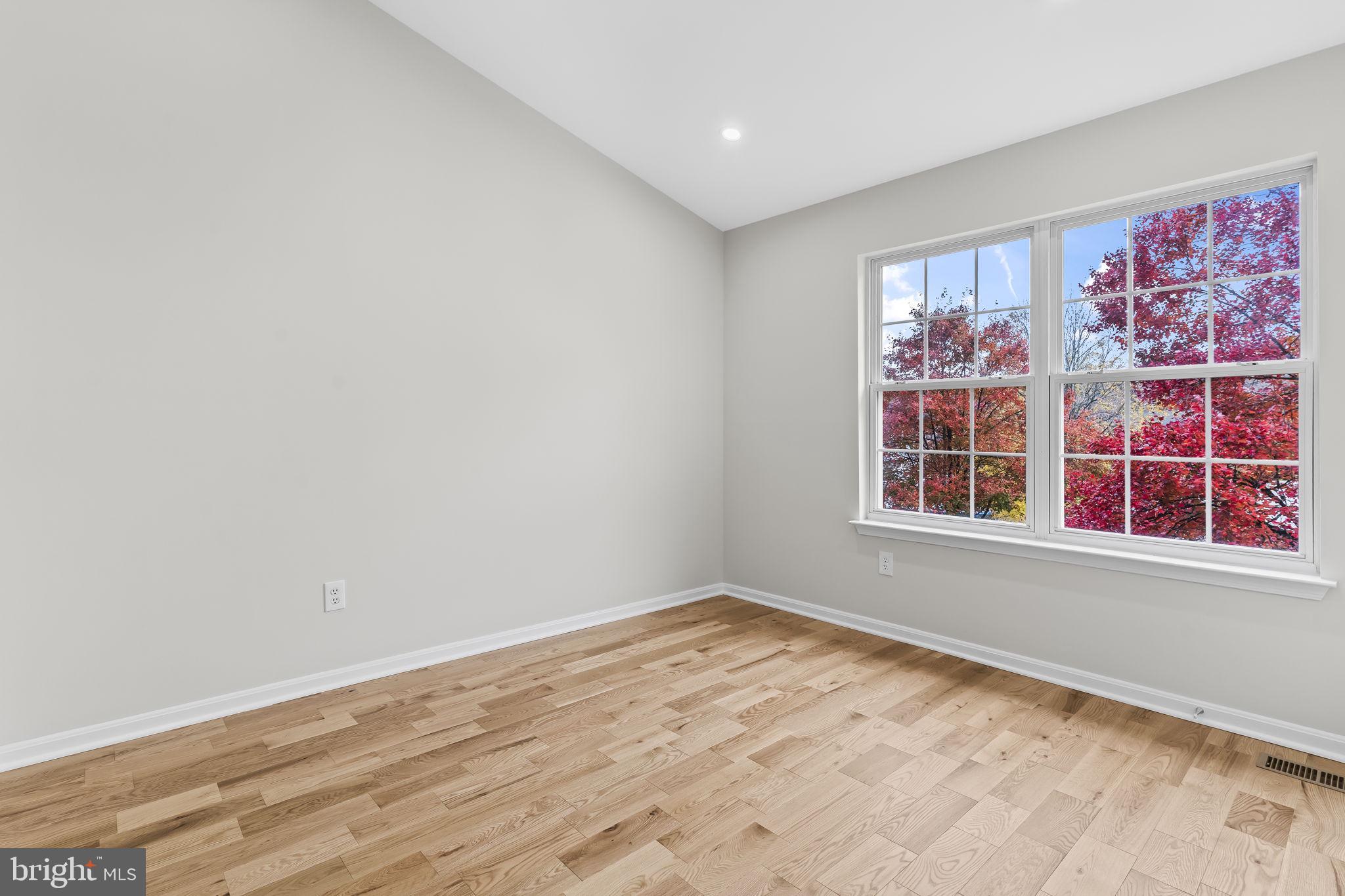 HAWKS REST - Residential