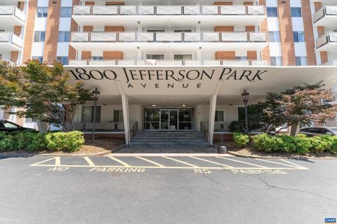 Condo For Sale - 1800 Jefferson Park Ave Ave #206<br/> CHARLOTTESVILLE, VA 22903