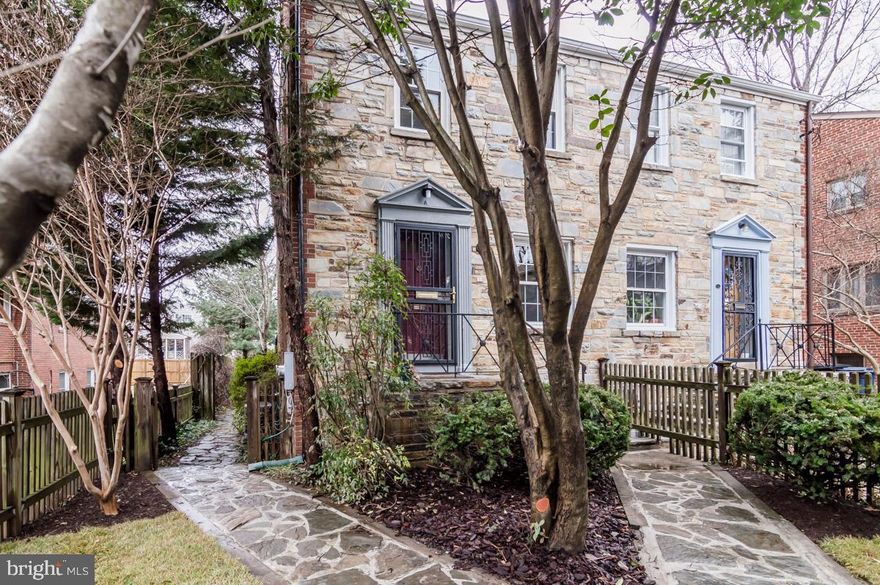 Charming Del Ray home with obvious pride of ownership. The property boasts 3 finished levels with full large deck and fully fenced back yard. Beautiful addition at the rear of the property with lots of natural light and fireplace. Custom designed closests in both bedrooms. Basement remodeled and finished in 2018. Can't beat the location. Only 6 blocks to metro, One block to Grape and Bean, 6 blocks to old town, and surrounded by parks! Just move in.