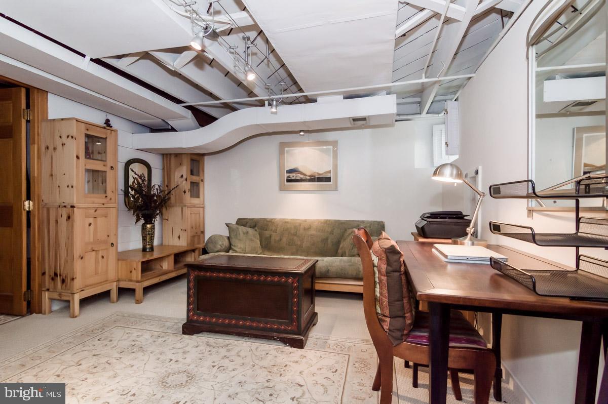 DEL RAY - Residential