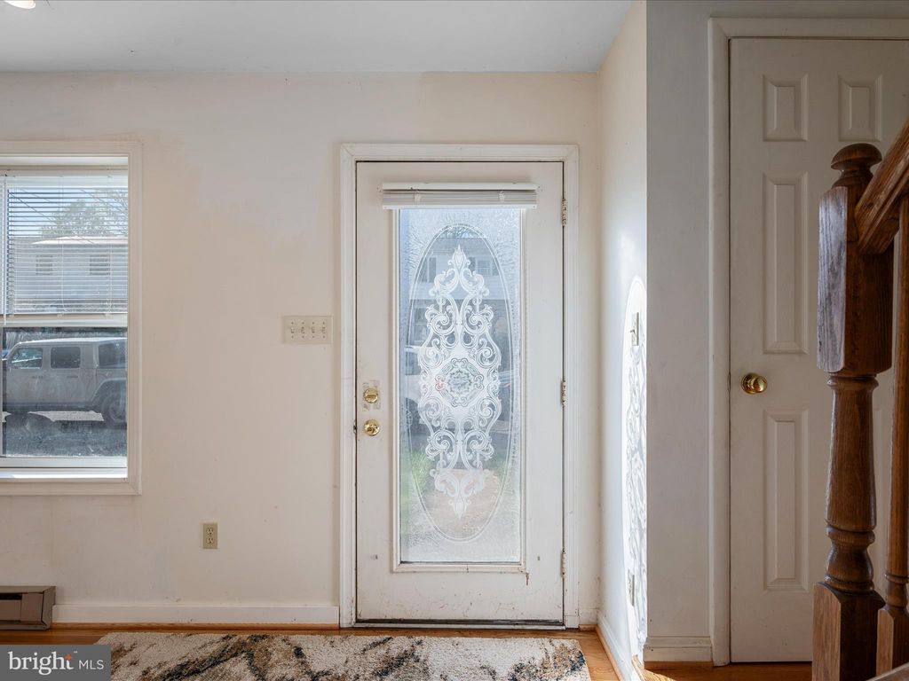 Photo of 414 Madison Court SE, LEESBURG, VA 20175 (MLS # VALO2096016)