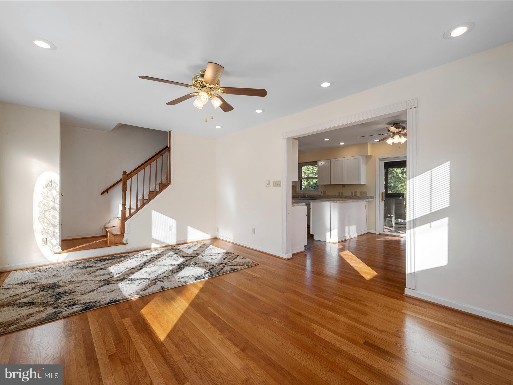 414 MADISON COURT SE