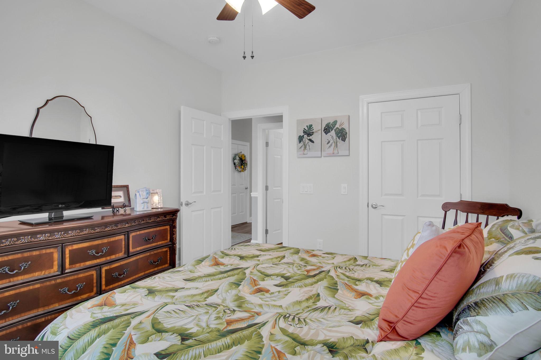 TRADITIONS OF AMERICA AT SILVER SPRING - Residential