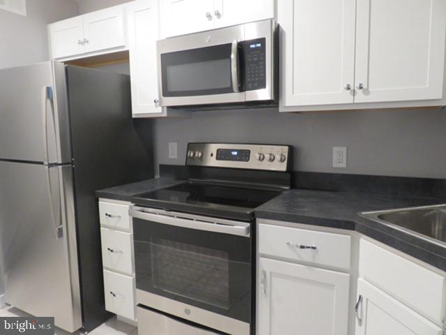 1050 PIKE SPRINGS ROAD 1056